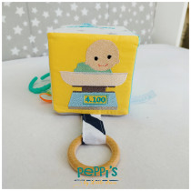 Бебешка визитка кубче дрънкалка