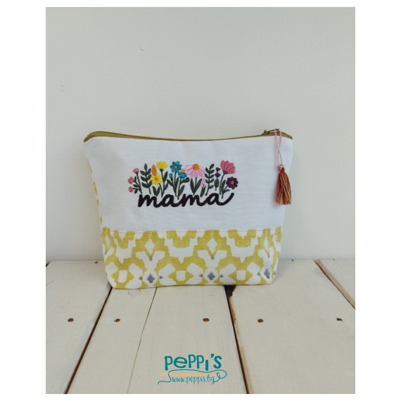 Дамски несесер с персонализирана бродерия – подарък с лично послание и нежност