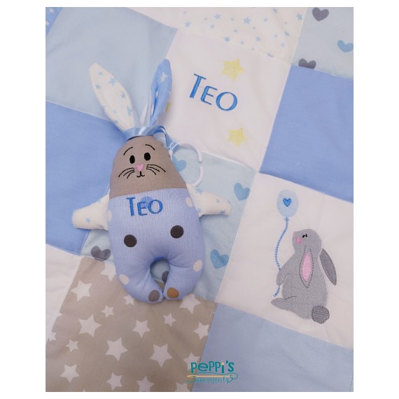 Бебешка кутия ЗАЙЧЕ – персонализиран подарък за новородено и погача Бебешка кутия ЗАЙЧЕ – персонализиран подарък за новородено и погача